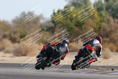 media/Dec-18-2022-SoCal Trackdays (Sun) [[8099a50955]]/Turn 7 Backside (1125am)/